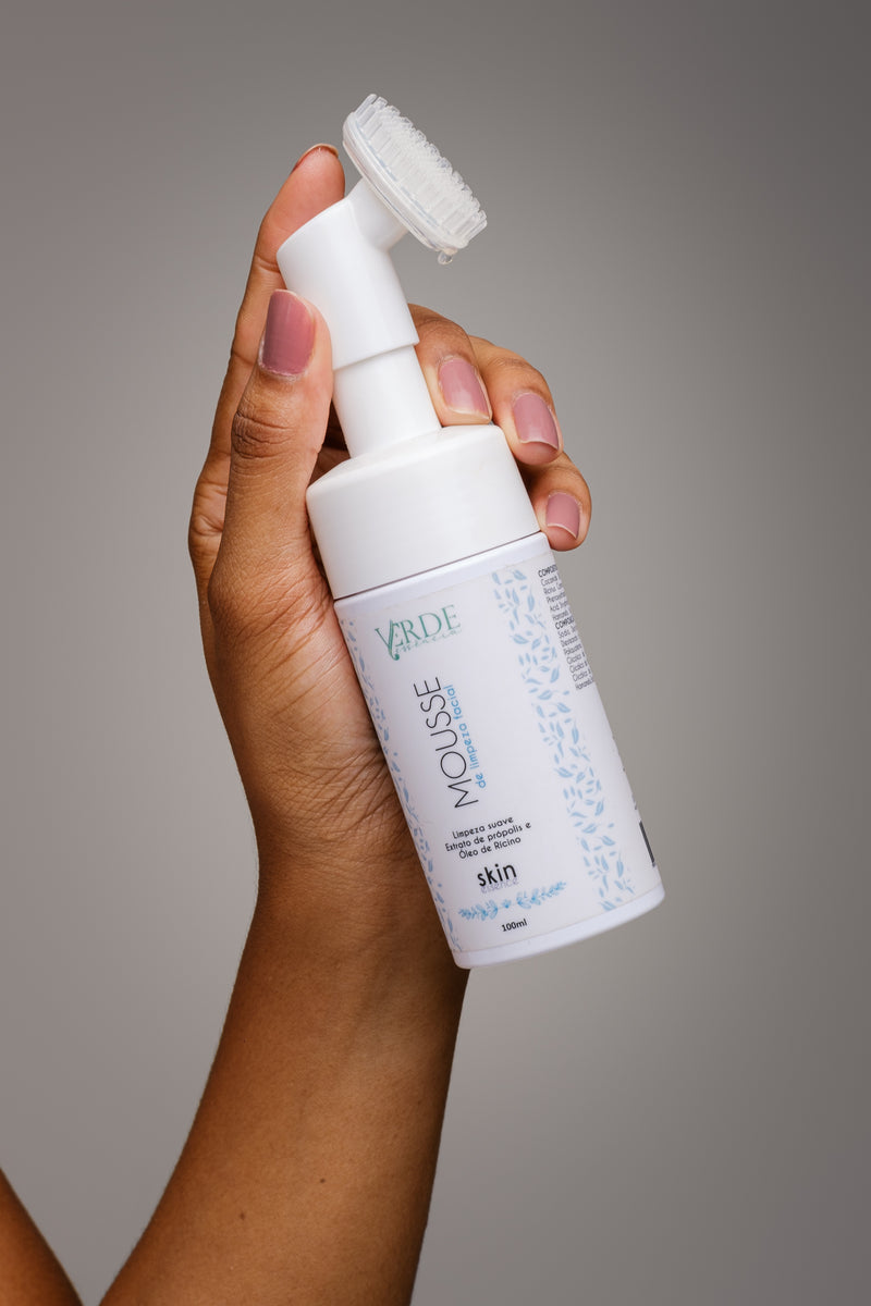 Mousse De Limpeza Facial Com Massageador